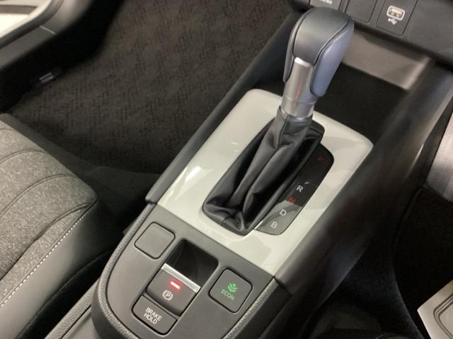 フィット e:HEVホーム 純正ナビ フルセグ リアカメラ 前後誤発進抑制機能 クリソナ 助手席エアバッグ 運転席エアバッグ アイドリングストップ 禁煙 LEDライト USB接続 バックカメラ ABS サイドエアバッグ キーレス(14枚目)