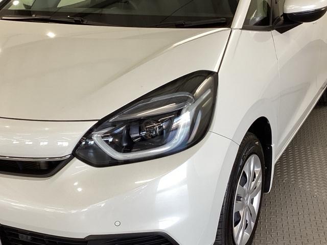 フィット e:HEVホーム 純正ナビ フルセグ リアカメラ 前後誤発進抑制機能 クリソナ 助手席エアバッグ 運転席エアバッグ アイドリングストップ 禁煙 LEDライト USB接続 バックカメラ ABS サイドエアバッグ キーレス(29枚目)