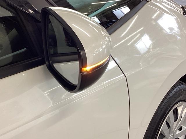 フィット e:HEVホーム 純正ナビ フルセグ リアカメラ 前後誤発進抑制機能 クリソナ 助手席エアバッグ 運転席エアバッグ アイドリングストップ 禁煙 LEDライト USB接続 バックカメラ ABS サイドエアバッグ キーレス(31枚目)