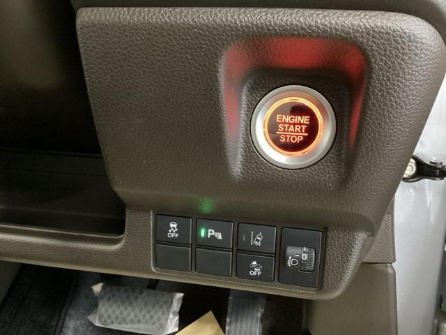 N-WGN Lホンダセンシング ディスプレイオーディオ LEDヘッドライト ETC装備 Bモニタ 誤発進抑制 LEDランプ ワンセグTV シートヒータ 横滑り防止機能 USBポート パーキングセンサー セキュリティアラーム ABS(16枚目)