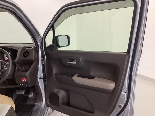 N-WGN Lホンダセンシング ディスプレイオーディオ LEDヘッドライト ETC装備 Bモニタ 誤発進抑制 LEDランプ ワンセグTV シートヒータ 横滑り防止機能 USBポート パーキングセンサー セキュリティアラーム ABS(50枚目)