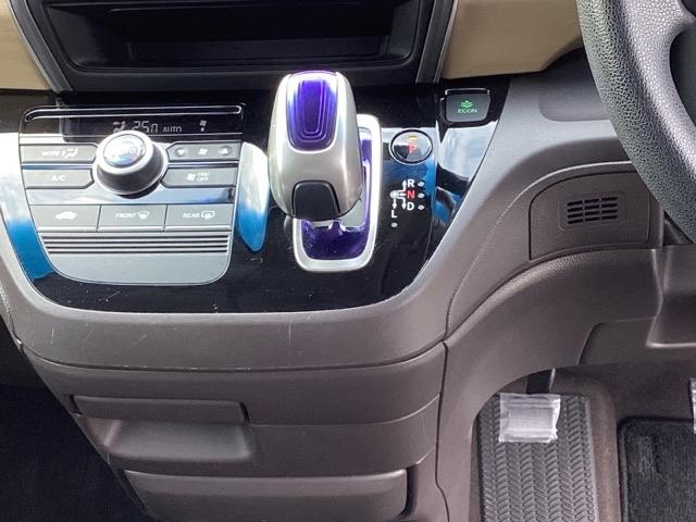 フリードハイブリッド ハイブリッド・Gホンダセンシング メモリーナビ ドラレコ ETC リアカメラ 軽減ブレーキ キーフリーシステム 記録簿 DVD再生可能 ECON 後カメラ Aクルーズ 地デジフルセグTV LEDヘッドランプ 横滑防止 ドライブレコーダ(16枚目)