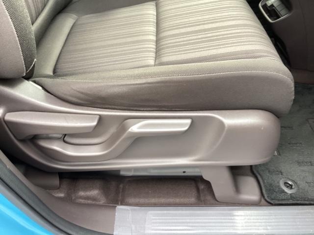 フリードハイブリッド ハイブリッド・Gホンダセンシング メモリーナビ ドラレコ ETC リアカメラ 軽減ブレーキ キーフリーシステム 記録簿 DVD再生可能 ECON 後カメラ Aクルーズ 地デジフルセグTV LEDヘッドランプ 横滑防止 ドライブレコーダ(24枚目)