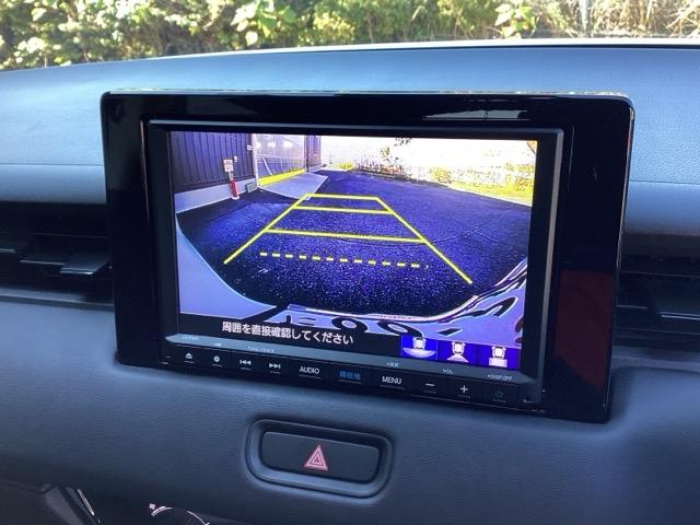 ヴェゼル ｅ：ＨＥＶＸ　純正ナビ　フルセグ　リアカメラ　前後障害物センサー　ＡＡＣ　イモビライザー　スマ－トキ－　誤発進抑制　ＰＷ　クルコン　ＥＳＣ　ＥＴＣ装備　キーフリー　ＬＥＤヘッドランプ　ナビＴＶ　ＤＶＤ再生可　ＡＢＳ（12枚目）