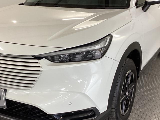 ヴェゼル ｅ：ＨＥＶＸ　純正ナビ　フルセグ　リアカメラ　前後障害物センサー　ＡＡＣ　イモビライザー　スマ－トキ－　誤発進抑制　ＰＷ　クルコン　ＥＳＣ　ＥＴＣ装備　キーフリー　ＬＥＤヘッドランプ　ナビＴＶ　ＤＶＤ再生可　ＡＢＳ（29枚目）