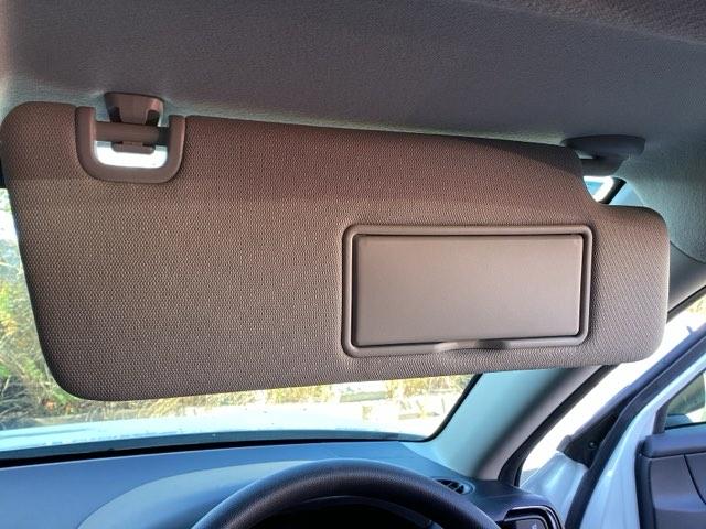 ヴェゼル ｅ：ＨＥＶＸ　純正ナビ　フルセグ　リアカメラ　前後障害物センサー　ＡＡＣ　イモビライザー　スマ－トキ－　誤発進抑制　ＰＷ　クルコン　ＥＳＣ　ＥＴＣ装備　キーフリー　ＬＥＤヘッドランプ　ナビＴＶ　ＤＶＤ再生可　ＡＢＳ（46枚目）