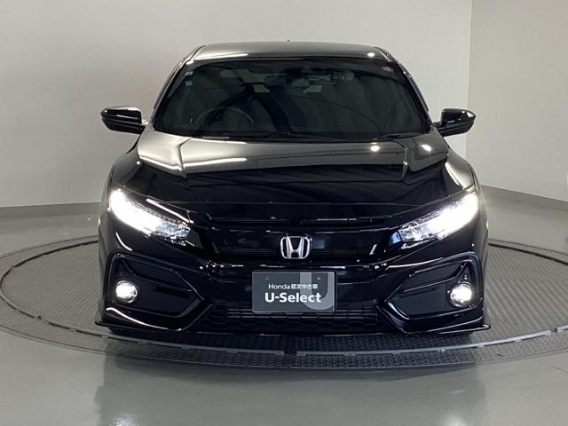 �k�d�c�w�b�h���C�g�𑕔����Ă��܂��B�k�d�c�w�b�h���C�g�͂ƂĂ����邭�A�J�̓����ԑ��s�����S�E���S�ł��B