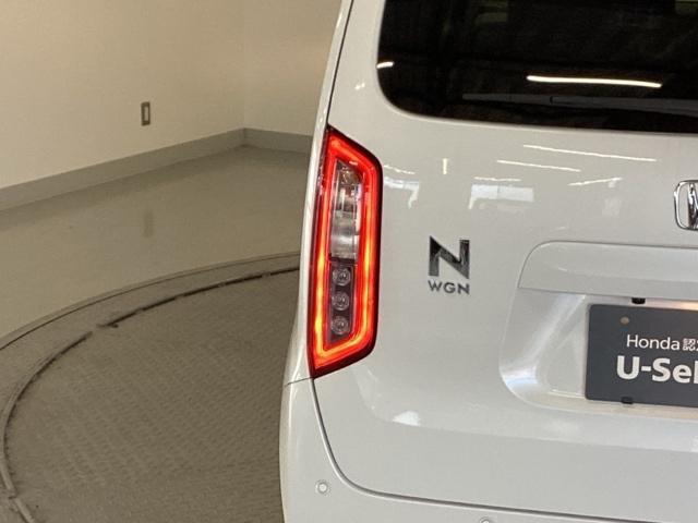 N-WGN Lホンダセンシング 純正ナビ フルセグ リアカメラ ETC装備 Bモニタ 誤発進抑制 シートヒータ DVD 横滑り防止機能 USBポート パーキングセンサー セキュリティアラーム キーフリー ナビTV スマートキー(33枚目)