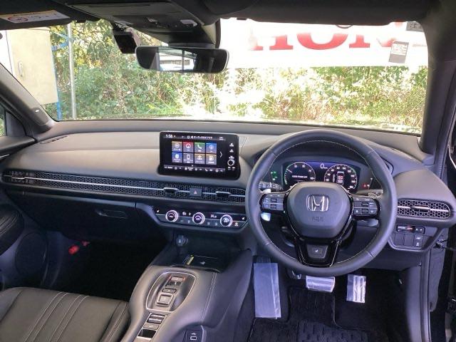 ZR-V e:HEVZ特別仕様車ブラックスタイル 純正メモリナビ 本革パワーシート ETC アラウンドビューモニター LEDヘッドランプ スマ-トキ- クルコン 電動シート オートライト ドライブレコーダー 記録簿 シートヒーター 本革シート ESC(2枚目)