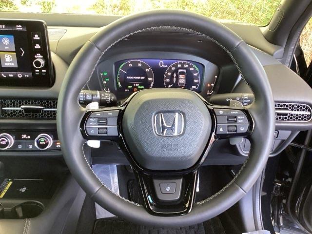 ZR-V e:HEVZ特別仕様車ブラックスタイル 純正メモリナビ 本革パワーシート ETC アラウンドビューモニター LEDヘッドランプ スマ-トキ- クルコン 電動シート オートライト ドライブレコーダー 記録簿 シートヒーター 本革シート ESC(14枚目)