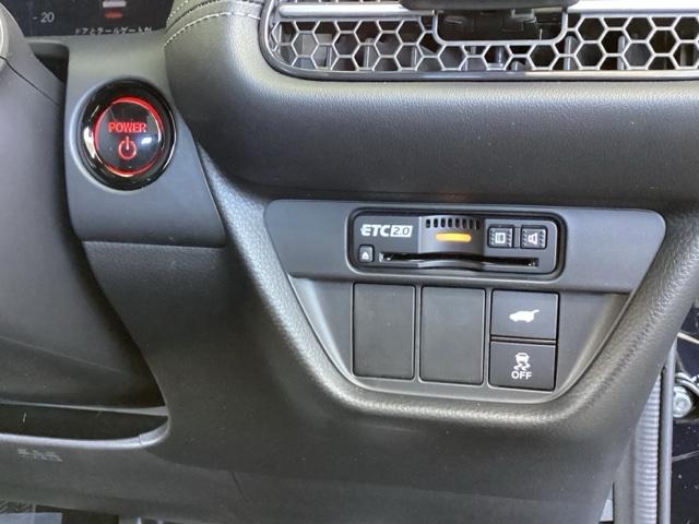 ZR-V e:HEVZ特別仕様車ブラックスタイル 純正メモリナビ 本革パワーシート ETC アラウンドビューモニター LEDヘッドランプ スマ-トキ- クルコン 電動シート オートライト ドライブレコーダー 記録簿 シートヒーター 本革シート ESC(43枚目)
