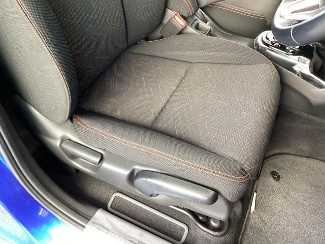 フィットハイブリッド Ｓパッケージ　純正メモリーナビ　衝突低減ブレーキ　点検記録簿　サイドエアバック　リアカメラ　ＵＳＢ　ＶＳＡ　クルコン　地デジＴＶ　イモビライザー　パワーウィンドウ　スマキー　ＤＶＤ再生　ナビＴＶ　ＥＴＣ付　パワステ（56枚目）