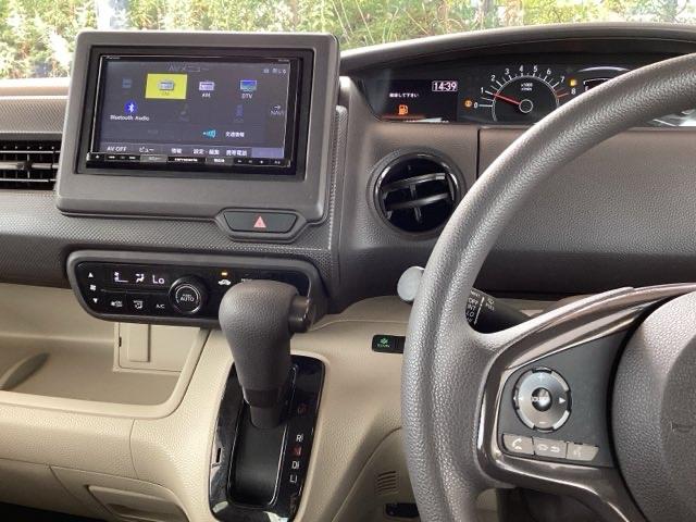 N-BOX Gホンダセンシング 純正ナビ スライドドア ETC 盗難防止システム ナビTV スマキー LED 横滑り防止 パワーウィンドウ AAC ベンチシート ワンセグ クルコン 両スラ 両席エアバック ABS エアバック PS(2枚目)