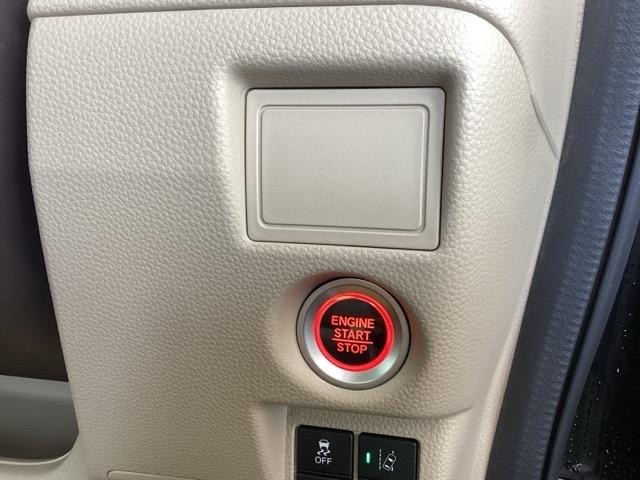 N-BOX Gホンダセンシング 純正ナビ スライドドア ETC 盗難防止システム ナビTV スマキー LED 横滑り防止 パワーウィンドウ AAC ベンチシート ワンセグ クルコン 両スラ 両席エアバック ABS エアバック PS(16枚目)
