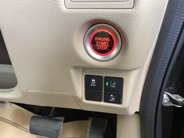 N-BOX Gホンダセンシング 純正ナビ スライドドア ETC 盗難防止システム ナビTV スマキー LED 横滑り防止 パワーウィンドウ AAC ベンチシート ワンセグ クルコン 両スラ 両席エアバック ABS エアバック PS(17枚目)