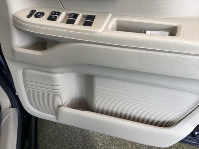 N-BOX Gホンダセンシング 純正ナビ スライドドア ETC 盗難防止システム ナビTV スマキー LED 横滑り防止 パワーウィンドウ AAC ベンチシート ワンセグ クルコン 両スラ 両席エアバック ABS エアバック PS(52枚目)