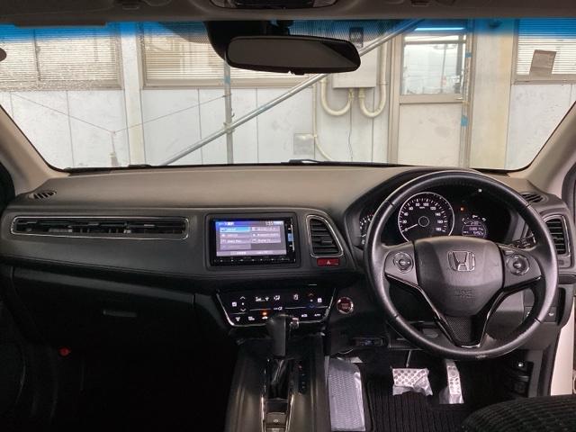 ヴェゼル S 純正ナビ あんしんパッケージ リアカメラ オートエアコン 衝突被害軽減ブレーキ USB サイドエアバック リヤカメラ LEDヘッドランプ クルーズコントロール 盗難防止システム 横滑り防止 ECON(3枚目)