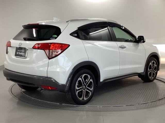 ヴェゼル S 純正ナビ あんしんパッケージ リアカメラ オートエアコン 衝突被害軽減ブレーキ USB サイドエアバック リヤカメラ LEDヘッドランプ クルーズコントロール 盗難防止システム 横滑り防止 ECON(8枚目)