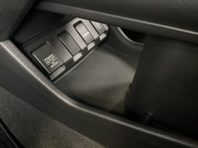 ヴェゼル S 純正ナビ あんしんパッケージ リアカメラ オートエアコン 衝突被害軽減ブレーキ USB サイドエアバック リヤカメラ LEDヘッドランプ クルーズコントロール 盗難防止システム 横滑り防止 ECON(42枚目)