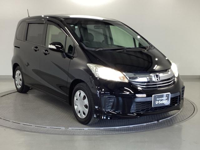 フリード Gプレミアムエディション 純正ナビ フルセグ リアカメラ 地デジTV 盗難防止 VSA Bカメラ オートクルーズ キーレスキー パワステ AAC ETC車載器 3列シート パワーウィンド ABS Wエアバック エアバッグ(7枚目)