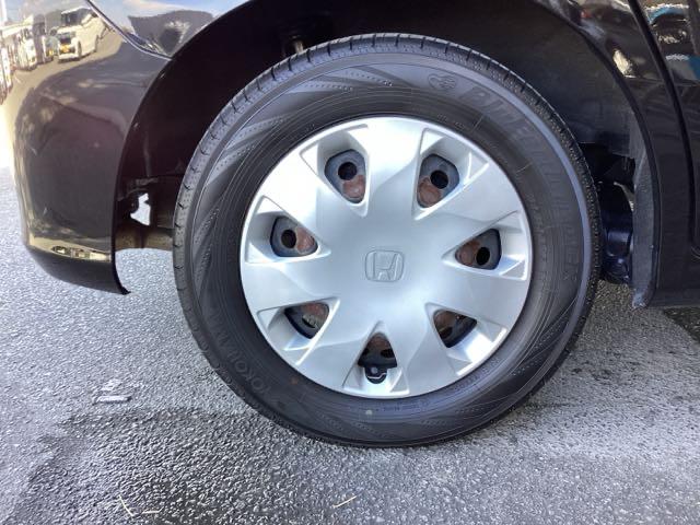 フリード Gプレミアムエディション 純正ナビ フルセグ リアカメラ 地デジTV 盗難防止 VSA Bカメラ オートクルーズ キーレスキー パワステ AAC ETC車載器 3列シート パワーウィンド ABS Wエアバック エアバッグ(25枚目)