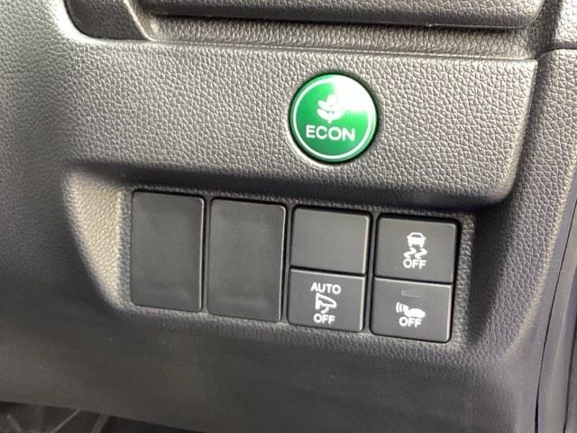 フィットハイブリッド Fパッケージ 純正メモリーナビ ドラレコ リアカメラ 地デジTV 盗難警報装置 記録簿有り AUTOエアコン Dレコ 助手席エアバック ECON ETC付き リヤカメラ ABS付 DVD視聴 横滑り防止システム(42枚目)