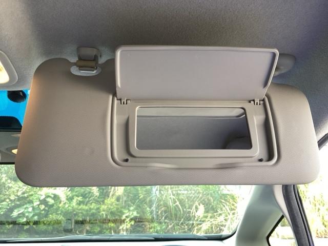 フィットハイブリッド Fパッケージ 純正メモリーナビ ドラレコ リアカメラ 地デジTV 盗難警報装置 記録簿有り AUTOエアコン Dレコ 助手席エアバック ECON ETC付き リヤカメラ ABS付 DVD視聴 横滑り防止システム(45枚目)