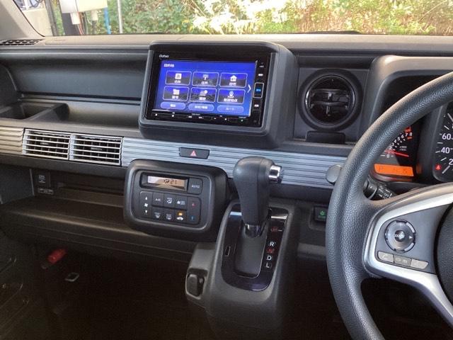 インターナビ搭載。従来のカーナビでは把握できない、より詳細な渋滞情報や防災情報などがわかり、便利なアイテムです。