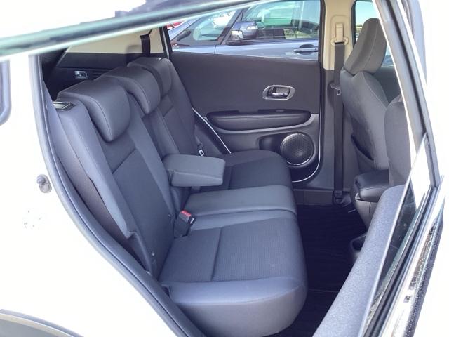 ヴェゼル X・ホンダセンシング 純正メモリーナビ ドラレコ リアカメラ Rカメラ Wエアバッグ 盗難防止 アクティブクルーズコントロール オートエアコン LEDランプ 衝突軽減ブレ-キ パワステ 整備記録簿 Dレコ USBポート(17枚目)