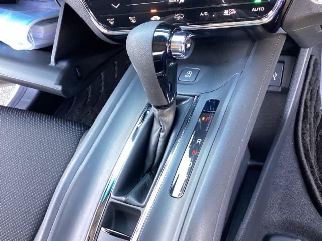 ヴェゼル X・ホンダセンシング 純正メモリーナビ ドラレコ リアカメラ Rカメラ Wエアバッグ 盗難防止 アクティブクルーズコントロール オートエアコン LEDランプ 衝突軽減ブレ-キ パワステ 整備記録簿 Dレコ USBポート(39枚目)