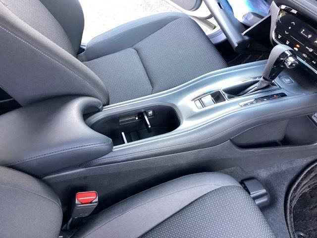 ヴェゼル X・ホンダセンシング 純正メモリーナビ ドラレコ リアカメラ Rカメラ Wエアバッグ 盗難防止 アクティブクルーズコントロール オートエアコン LEDランプ 衝突軽減ブレ-キ パワステ 整備記録簿 Dレコ USBポート(41枚目)