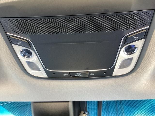 ヴェゼル X・ホンダセンシング 純正メモリーナビ ドラレコ リアカメラ Rカメラ Wエアバッグ 盗難防止 アクティブクルーズコントロール オートエアコン LEDランプ 衝突軽減ブレ-キ パワステ 整備記録簿 Dレコ USBポート(49枚目)