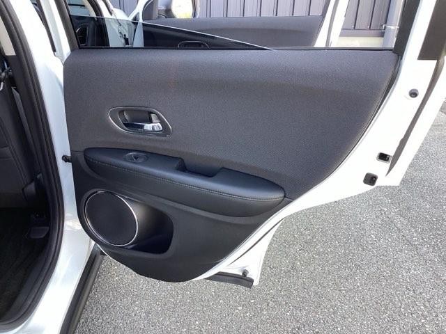 ヴェゼル X・ホンダセンシング 純正メモリーナビ ドラレコ リアカメラ Rカメラ Wエアバッグ 盗難防止 アクティブクルーズコントロール オートエアコン LEDランプ 衝突軽減ブレ-キ パワステ 整備記録簿 Dレコ USBポート(62枚目)