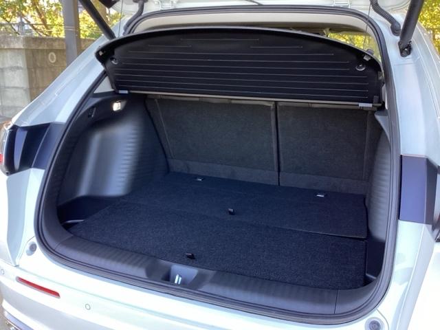 ＺＲ－Ｖ Ｚ　ナビ　ＢＯＳＥプレミアムサウンドシステム　Ｄレコ　盗難防止システム　インテリキー　カーテンエアバック　地デジ　ＶＳＡ　Ｂカメラ　クルコン　ＵＳＢ　エアコン　ターボ　本革シ－ト　クリアランスソナー（20枚目）