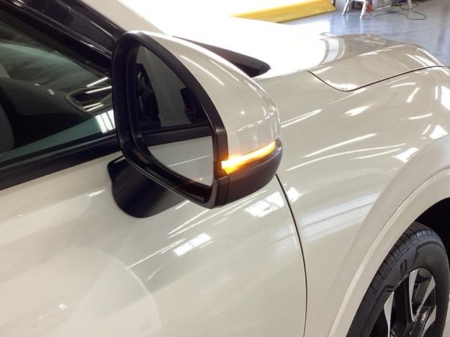 ＺＲ－Ｖ Ｚ　ナビ　ＢＯＳＥプレミアムサウンドシステム　Ｄレコ　盗難防止システム　インテリキー　カーテンエアバック　地デジ　ＶＳＡ　Ｂカメラ　クルコン　ＵＳＢ　エアコン　ターボ　本革シ－ト　クリアランスソナー（29枚目）