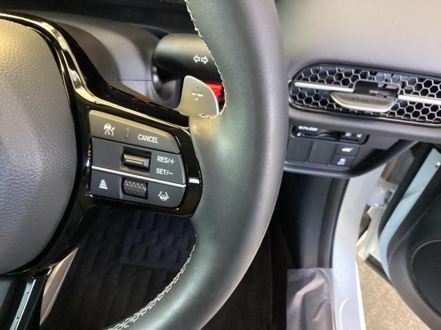 ＺＲ－Ｖ Ｚ　ナビ　ＢＯＳＥプレミアムサウンドシステム　Ｄレコ　盗難防止システム　インテリキー　カーテンエアバック　地デジ　ＶＳＡ　Ｂカメラ　クルコン　ＵＳＢ　エアコン　ターボ　本革シ－ト　クリアランスソナー（47枚目）