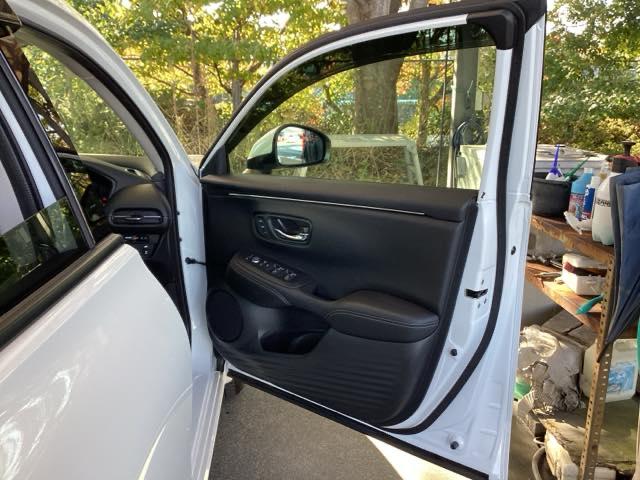 ＺＲ－Ｖ Ｚ　ナビ　ＢＯＳＥプレミアムサウンドシステム　Ｄレコ　盗難防止システム　インテリキー　カーテンエアバック　地デジ　ＶＳＡ　Ｂカメラ　クルコン　ＵＳＢ　エアコン　ターボ　本革シ－ト　クリアランスソナー（49枚目）