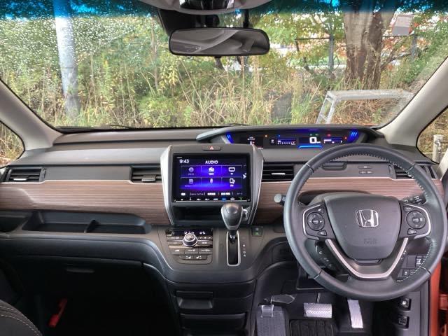 フリード クロスター・ホンダセンシング 純正ナビ フルセグ リアカメラ 両PSD USBポート 地デジ エアバック Iストップ VSA リヤカメラ 3列シート DVD再生 ウォークスルー イモビライザー キーフリー パワステ クルコン(3枚目)