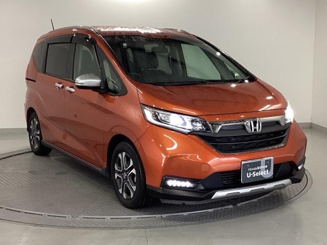 フリード クロスター・ホンダセンシング 純正ナビ フルセグ リアカメラ 両PSD USBポート 地デジ エアバック Iストップ VSA リヤカメラ 3列シート DVD再生 ウォークスルー イモビライザー キーフリー パワステ クルコン(7枚目)