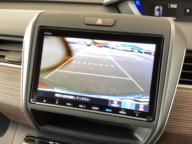 フリード クロスター・ホンダセンシング 純正ナビ フルセグ リアカメラ 両PSD USBポート 地デジ エアバック Iストップ VSA リヤカメラ 3列シート DVD再生 ウォークスルー イモビライザー キーフリー パワステ クルコン(12枚目)