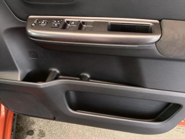 フリード クロスター・ホンダセンシング 純正ナビ フルセグ リアカメラ 両PSD USBポート 地デジ エアバック Iストップ VSA リヤカメラ 3列シート DVD再生 ウォークスルー イモビライザー キーフリー パワステ クルコン(54枚目)