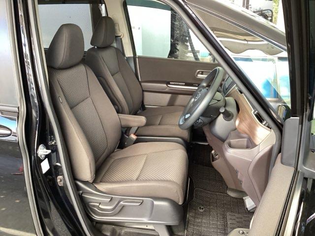 フリードハイブリッド ハイブリッド・Ｇホンダセンシング　純正メモリーナビ　ドラレコ　リアカメラ　軽減ブレーキ　キーフリーシステム　記録簿　ＤＶＤ再生可能　サイドカーテンエアバック　ＥＣＯＮ　後カメラ　Ａクルーズ　地デジフルセグＴＶ　ＬＥＤヘッドランプ（16枚目）