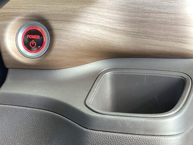 フリードハイブリッド ハイブリッド・Ｇホンダセンシング　純正メモリーナビ　ドラレコ　リアカメラ　軽減ブレーキ　キーフリーシステム　記録簿　ＤＶＤ再生可能　サイドカーテンエアバック　ＥＣＯＮ　後カメラ　Ａクルーズ　地デジフルセグＴＶ　ＬＥＤヘッドランプ（44枚目）