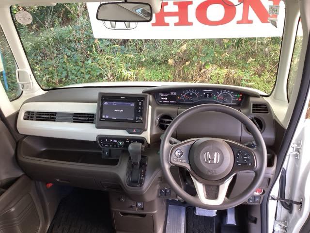 Ｎ－ＢＯＸ Ｇ　純正ディスプレイオーディオ　リアカメラ　前後ソナー　エアバック　横滑防止装置　ＬＥＤヘッドライト　スマートキー　ベンチシ－ト　オートエアコン　整備記録簿　パワーウィンドウ　パワステ　ＵＳＢ　ＡＢＳ（2枚目）