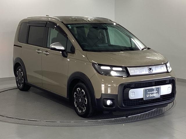 �h�A�~���[�ɂk�d�c�E�C���J�[�����Ă���̂ŁA���͂ɃA�s�[���ł��܂��ˁB