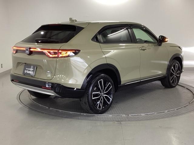 ヴェゼル e:HEVZ 純正ナビ フルセグ リアカメラ 衝突回避支援ブレーキ機能 スマキ Pトランク フルオートエアコン Dレコ エアバッグ 両席エアバック Rカメ パワーウィンドウ LEDランプ ソナー クルーズC USB(8枚目)