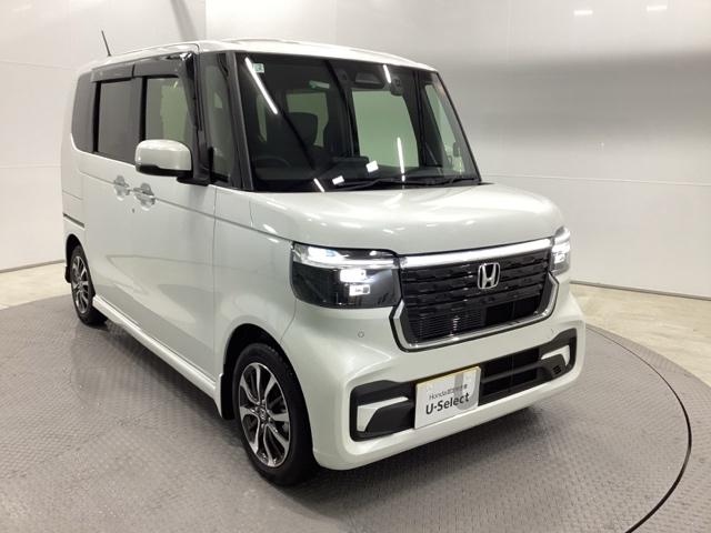 Ｎ－ＢＯＸカスタム ベースグレード　ＨｏｎｄａＣＯＮＮＥＣＴ対応純正メモリーナビ　ＵＳＢ接続　ＣＭＢＳ　Ｄレコ　ベンチシート　オートエアコン　スマートキ　ＬＥＤ　盗難防止装置　クルコン　ＥＴＣ　バックカメラ　フルセグＴＶ　エアバッグ（7枚目）