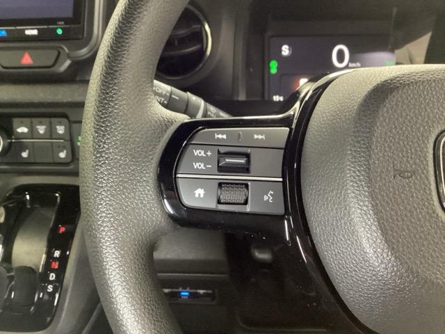 Ｎ－ＢＯＸカスタム ベースグレード　ＨｏｎｄａＣＯＮＮＥＣＴ対応純正メモリーナビ　ＵＳＢ接続　ＣＭＢＳ　Ｄレコ　ベンチシート　オートエアコン　スマートキ　ＬＥＤ　盗難防止装置　クルコン　ＥＴＣ　バックカメラ　フルセグＴＶ　エアバッグ（17枚目）