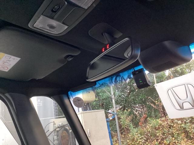 Ｎ－ＢＯＸカスタム Ｇ・Ｌターボホンダセンシング　純正メモリーナビ　ドラレコ　リアカメラ　フルセ　両側ＰＷスライドドア　Ｂモニタ　Ｉストップ　セキュリティー　点検記録簿　ＵＳＢ接続　クルーズコントロール　ナビＴＶ　キーレスエントリー　ＶＳＡ　ベンチＳ（10枚目）