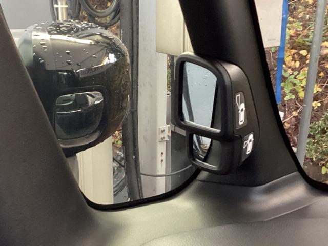 Ｎ－ＢＯＸカスタム Ｇ・Ｌターボホンダセンシング　純正メモリーナビ　ドラレコ　リアカメラ　フルセ　両側ＰＷスライドドア　Ｂモニタ　Ｉストップ　セキュリティー　点検記録簿　ＵＳＢ接続　クルーズコントロール　ナビＴＶ　キーレスエントリー　ＶＳＡ　ベンチＳ（50枚目）